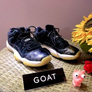 Air Jordan 11 Retro Barons Size 6Y